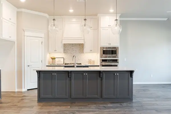 11824 Edi Avenue, Yukon, OK 73099