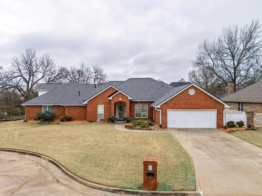 9 Castle Creek Place, Shawnee, OK 74804 - #2