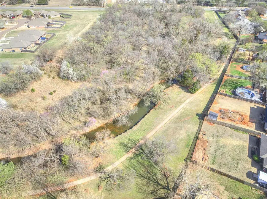 1100 Countrywood Lane, Edmond, OK 73012 - #3