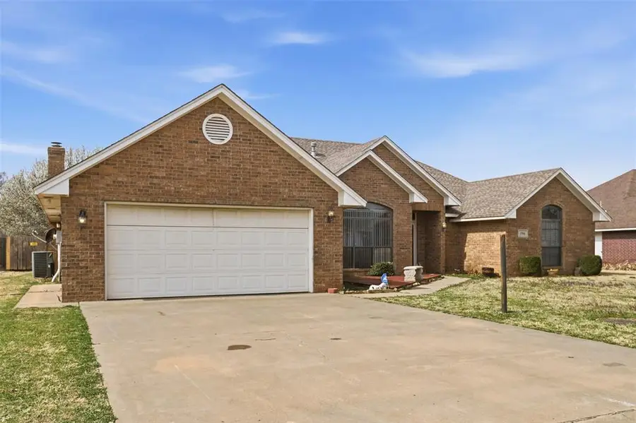 1706 Constitution Avenue, Enid, OK 73703 - #3