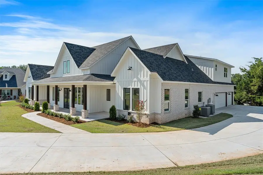 10260 Oakwood Drive, Edmond, OK 73025 - #3