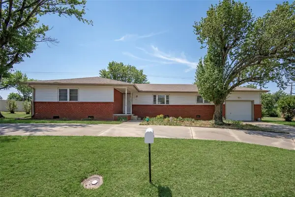 701 W 39th Street, Shawnee, OK 74804