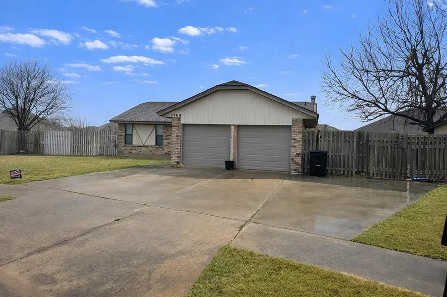 2909 Broadway Terrace, Moore, OK 73160 - #2