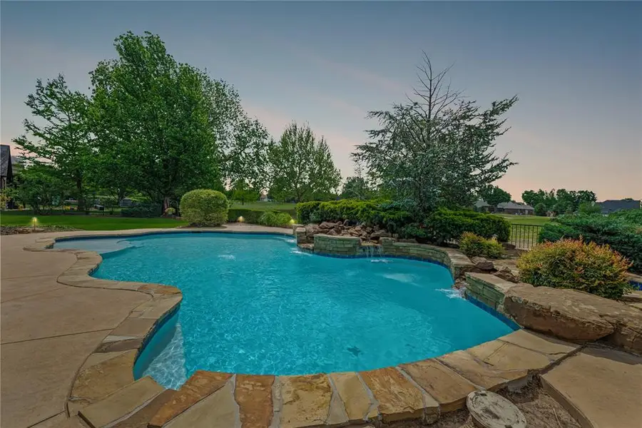 400 Heritage Boulevard, Edmond, OK 73025 - #2