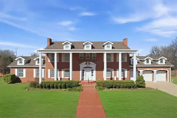 103 E Dogwood Street, Hobart, OK 73651