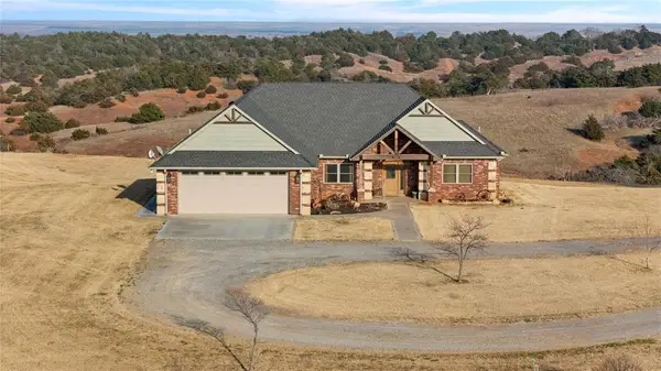 92992 N 2450 Road, Thomas, OK 73669