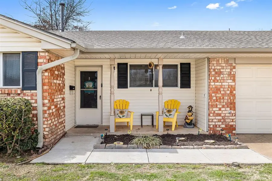 1502 S Miles Avenue, El Reno, OK 73036 - #3