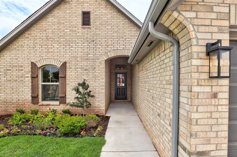 3408 Slate River Drive, Yukon, OK 73099 - #2