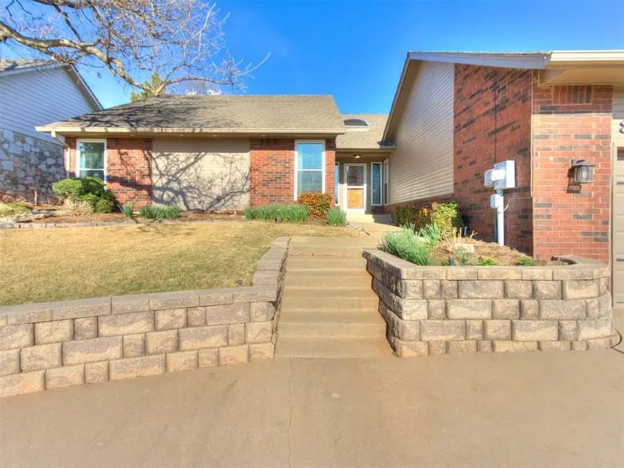 808 Richmond Road, Edmond, OK 73034 - #2