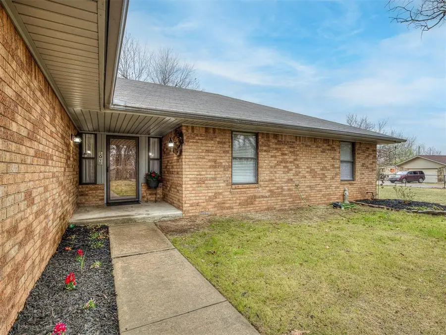 515 Ridgecrest Drive, Guthrie, OK 73044 - #3