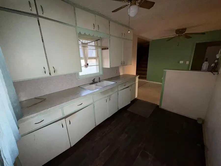 1705 S Dille Avenue, El Reno, OK 73036 - #3