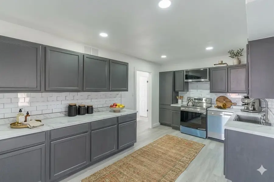 3307 Mockingbird Lane, Oklahoma City, OK 73110 - #3