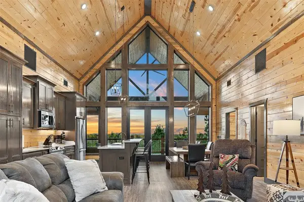 184 SE Palo Verde Trail, Broken Bow, OK 74728