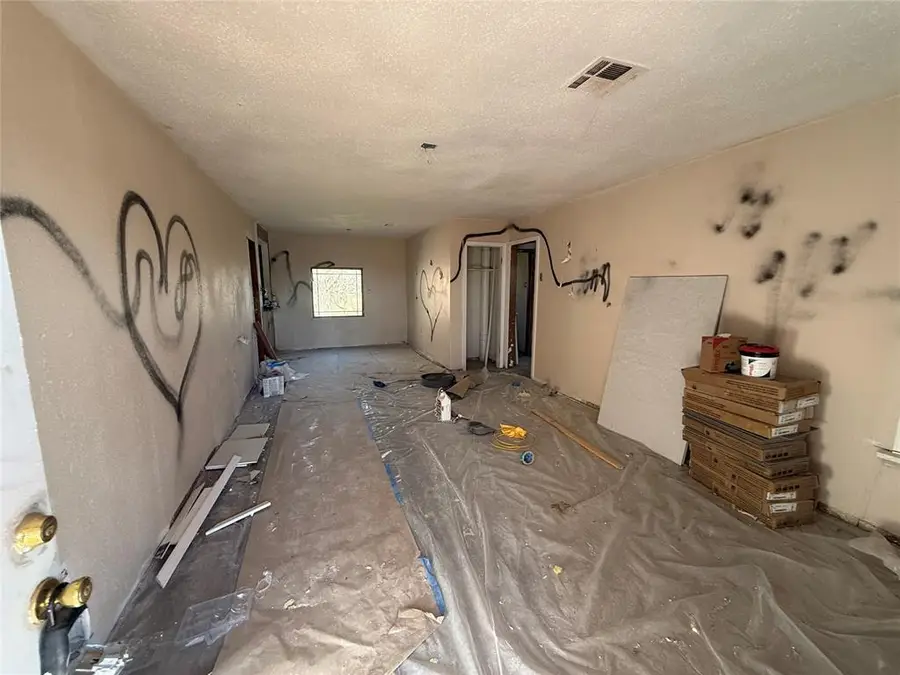 2032 NE Grand Boulevard, Oklahoma City, OK 73111 - #2