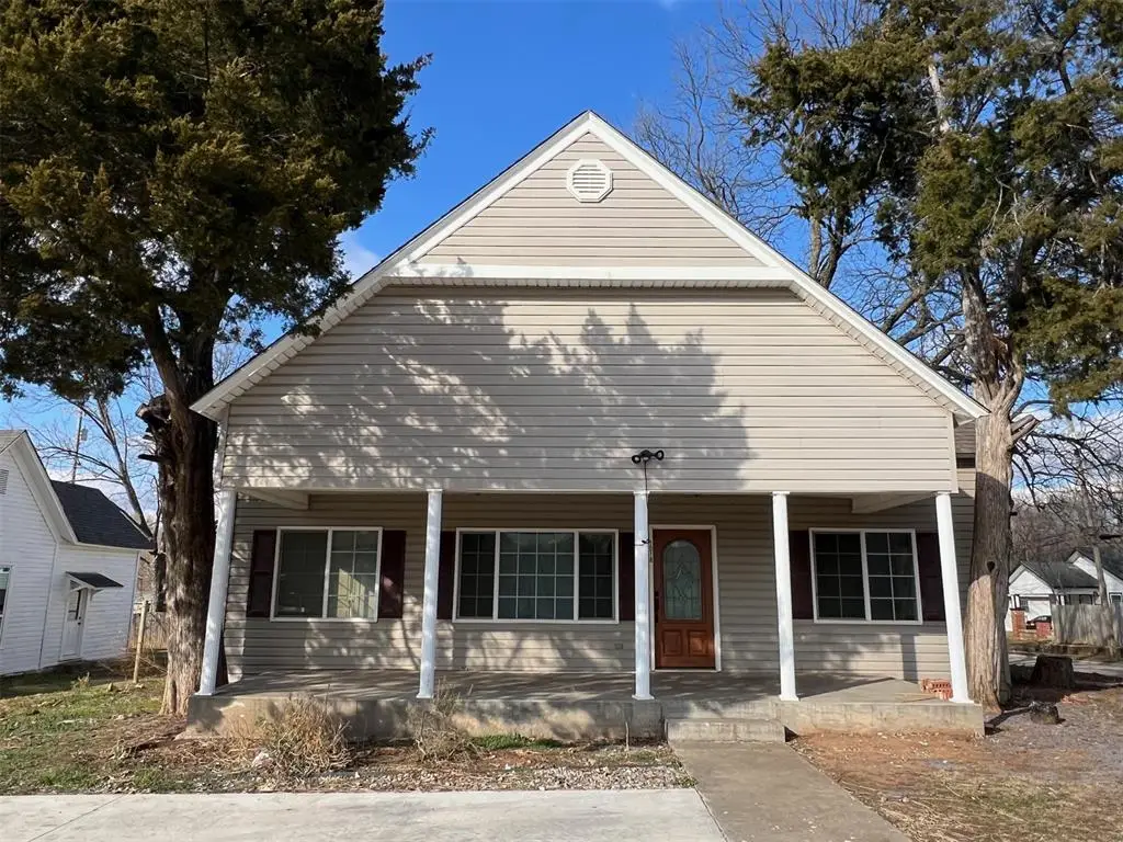 1018 E Main Street, Shawnee, OK 74801 - #1