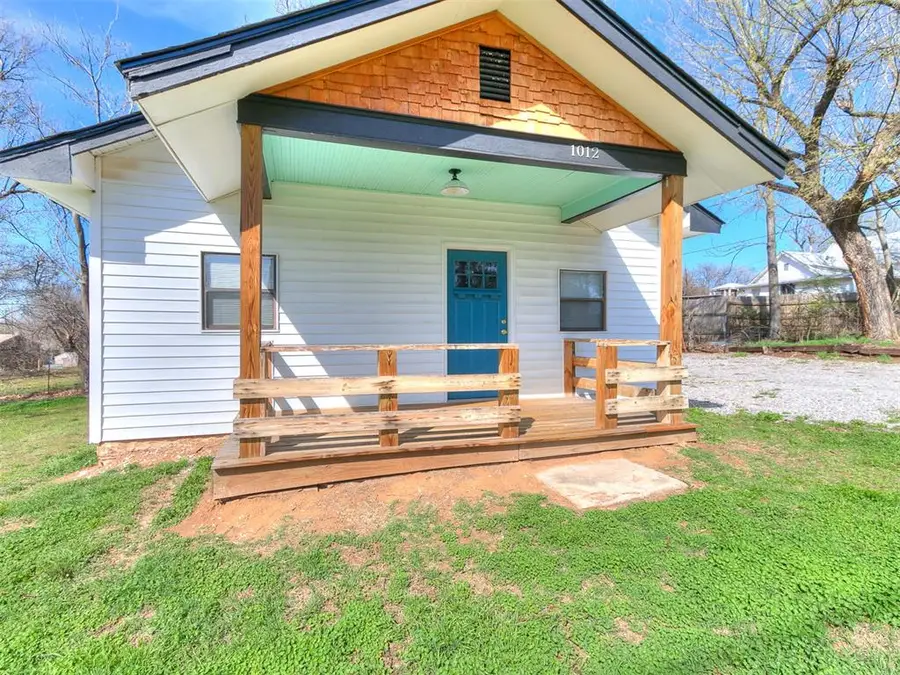 1012 E Farrall Street, Shawnee, OK 74801 - #2