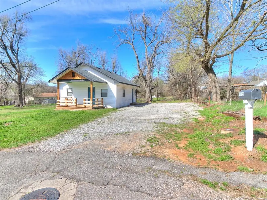 1012 E Farrall Street, Shawnee, OK 74801 - #3