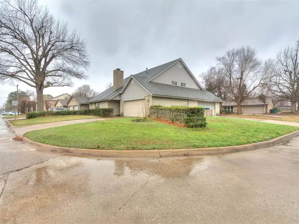 2633 N Sterling Avenue, Oklahoma City, OK 73127 - #1