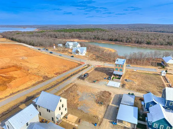 72 Boulevard, Carlton Landing, OK 74432