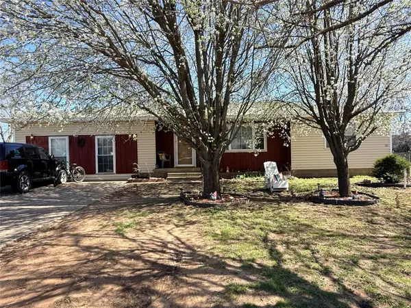309 N Dawson Street, Meeker, OK 74855