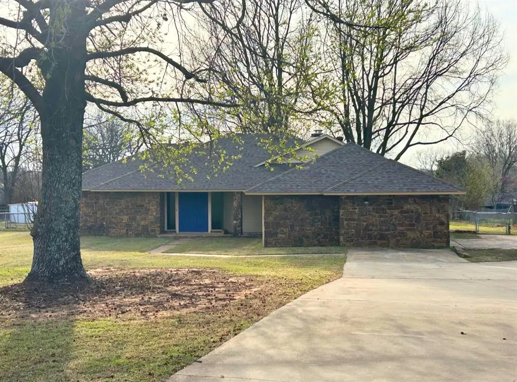 2023 N 9th Street, Purcell, OK 73080 - #1