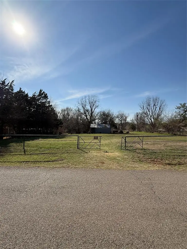 611 S Lakehoma Place Drive, Mustang, OK 73064 - #1