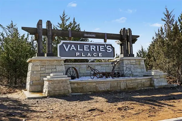 9429 Elisabeth Drive, Guthrie, OK 73044