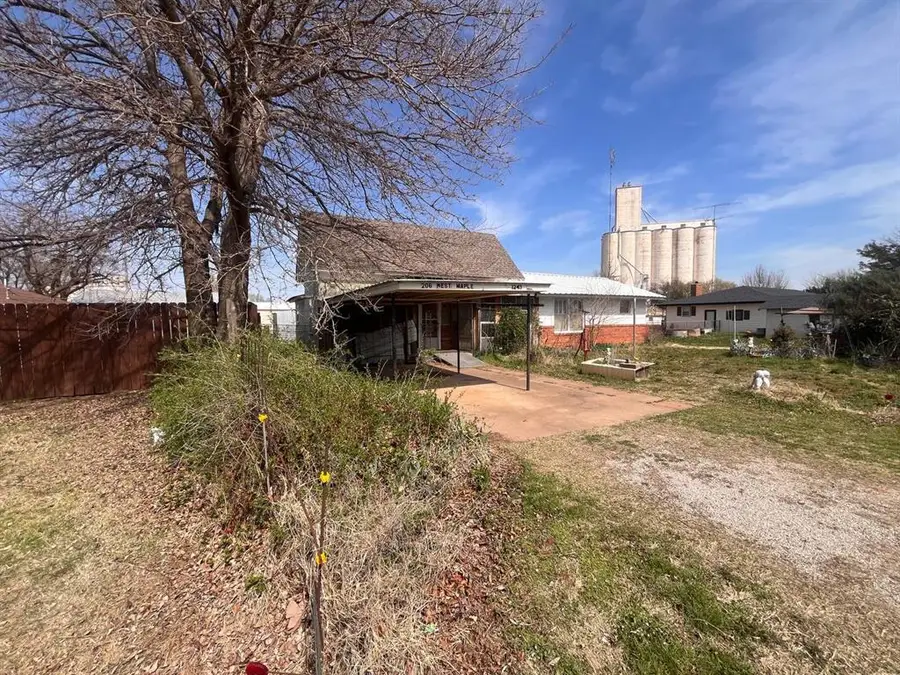 1243 Maple Street, Nash, OK 73761 - #2