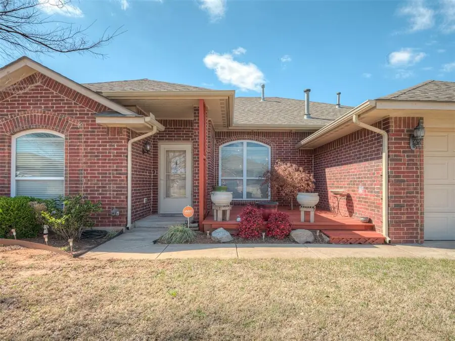 4237 Syracuse Street, Moore, OK 73160 - #2