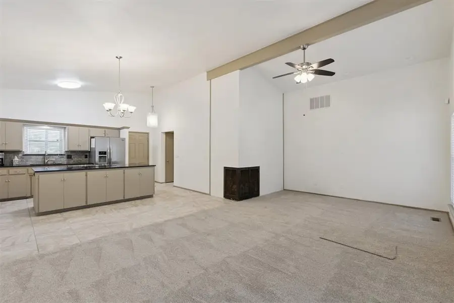 6009 Broadmoor Avenue, Oklahoma City, OK 73132 - #2