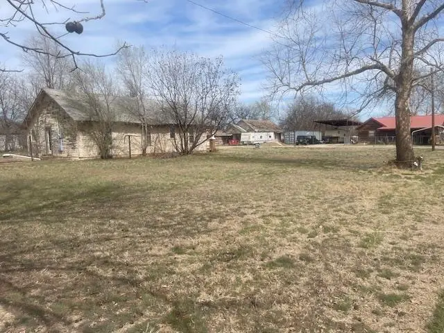 483 S 2nd Street, Mountain View, OK 73062 - #3