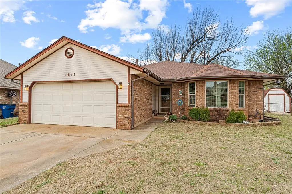 1611 N Orchard Terrace, Mustang, OK 73064 - #1