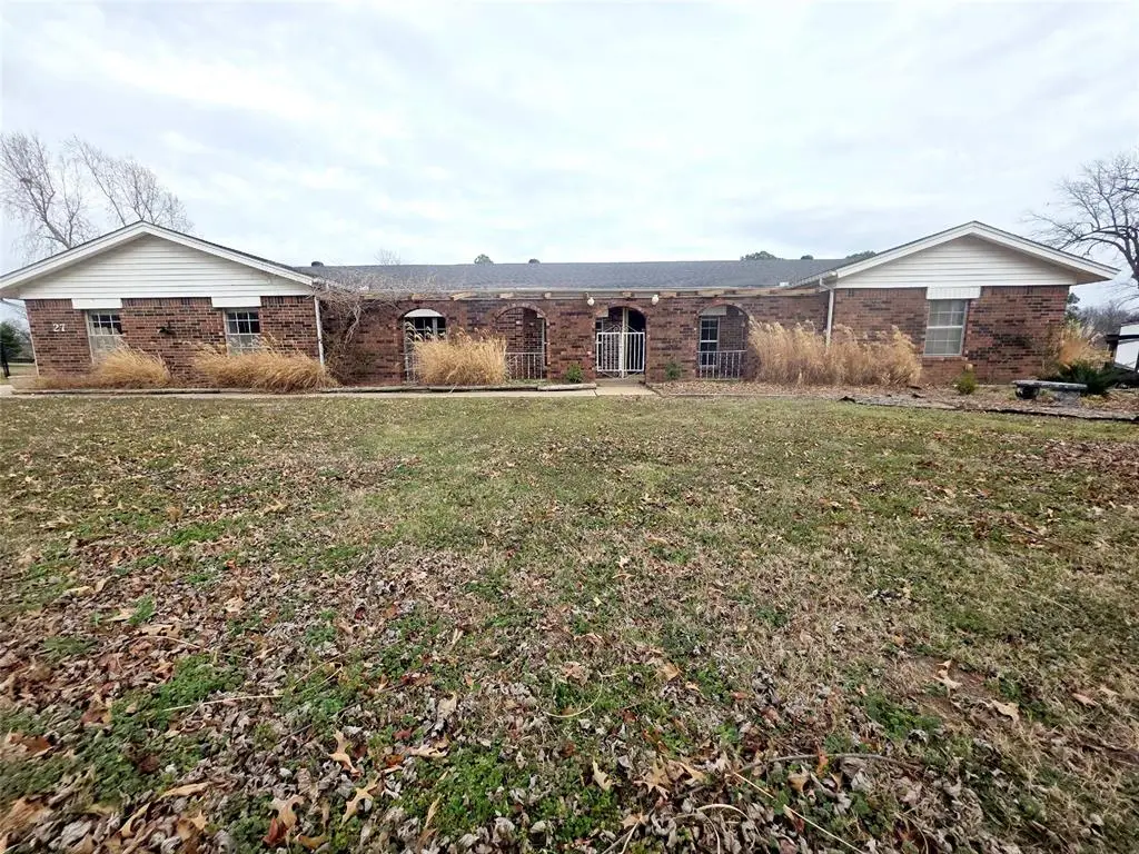 27 Willowbrook, Shawnee, OK 74804 - #1