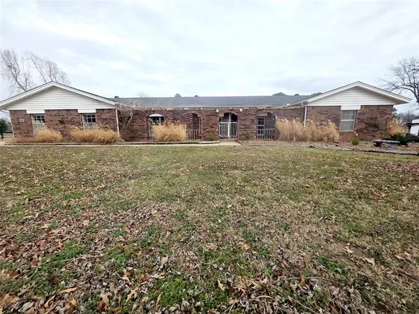 27 Willowbrook, Shawnee, OK 74804