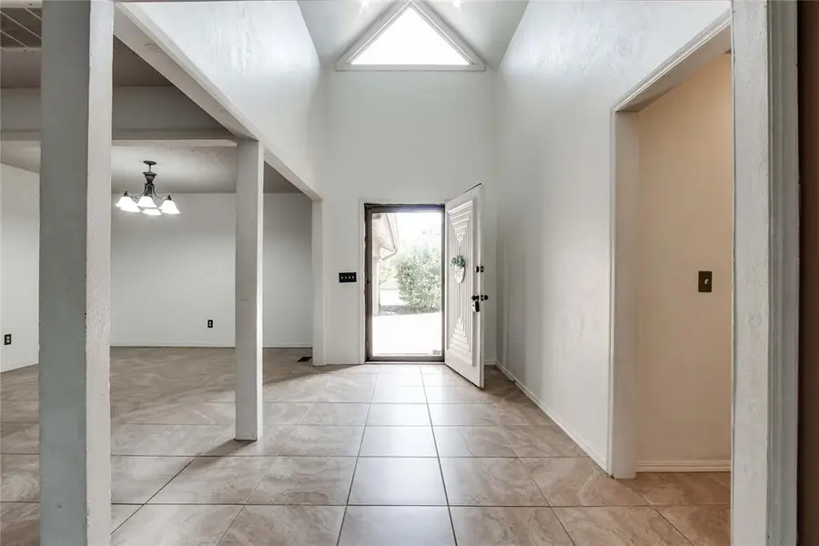 12909 Saint Christopher Drive, Oklahoma City, OK 73120 - #3