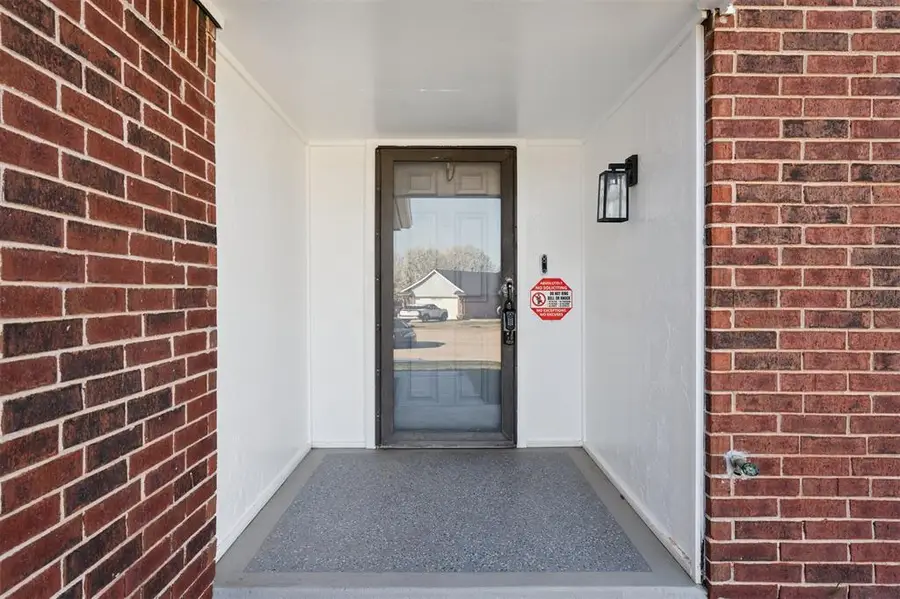 9125 NW 99th Place, Yukon, OK 73099 - #3