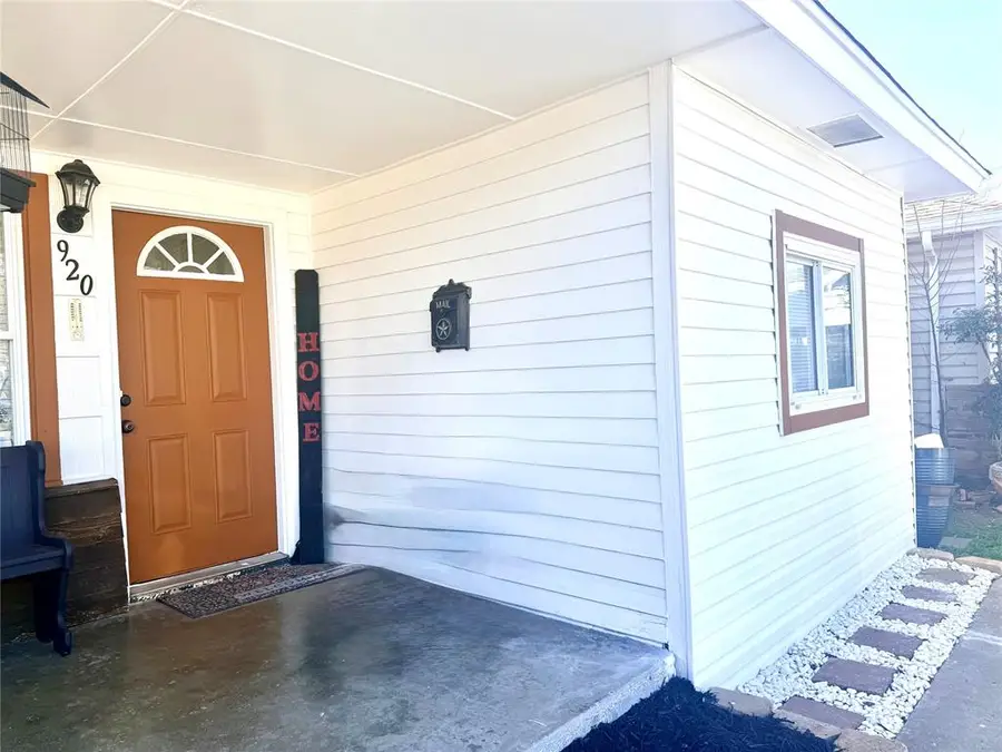 920 SW 52nd Street, Oklahoma City, OK 73109 - #3