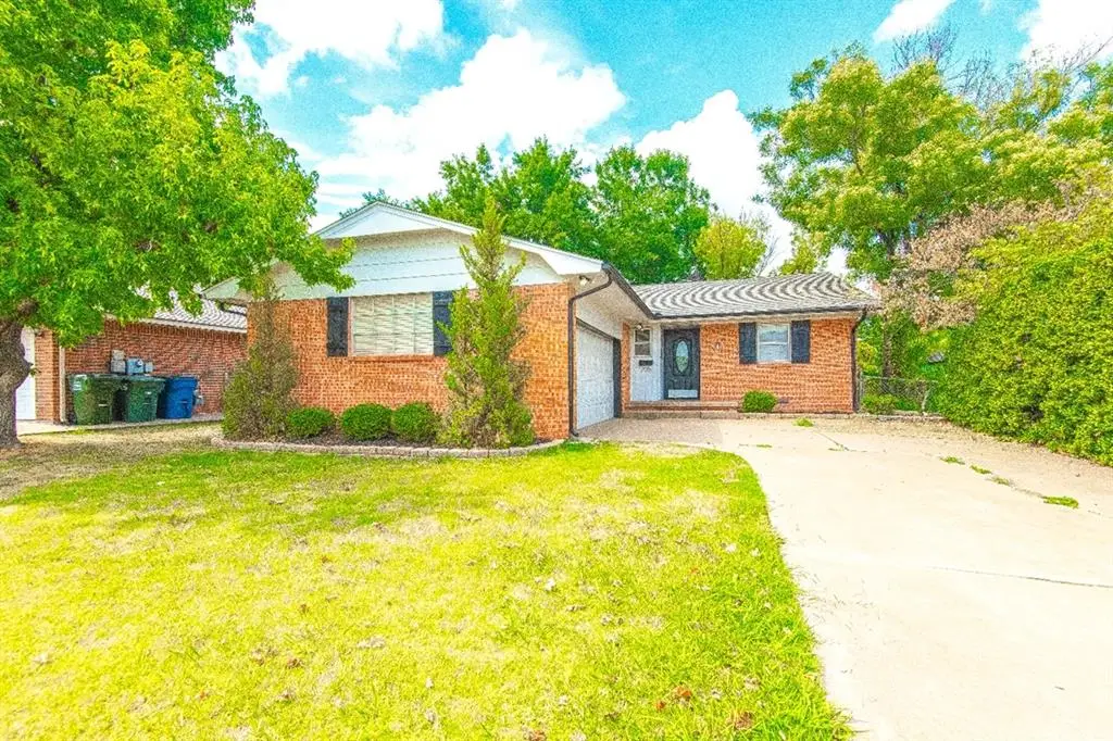 205 E 30th Street, Edmond, OK 73013 - #1