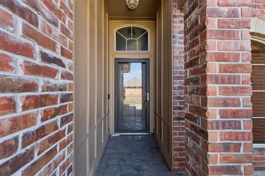 2112 SE 9th Street, Moore, OK 73160 - #3