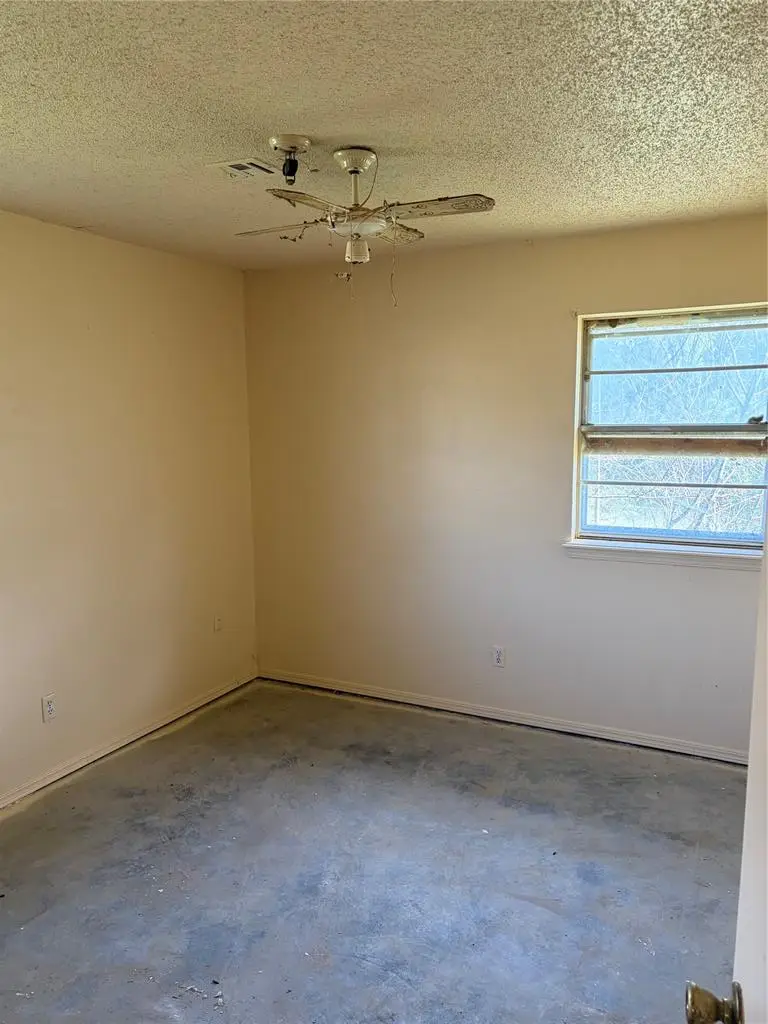 727 N Park Avenue, Stroud, OK 74079 - #3