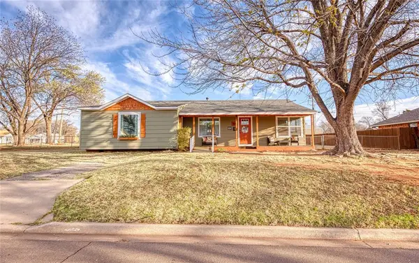 1011 W A Avenue, Elk City, OK 73644