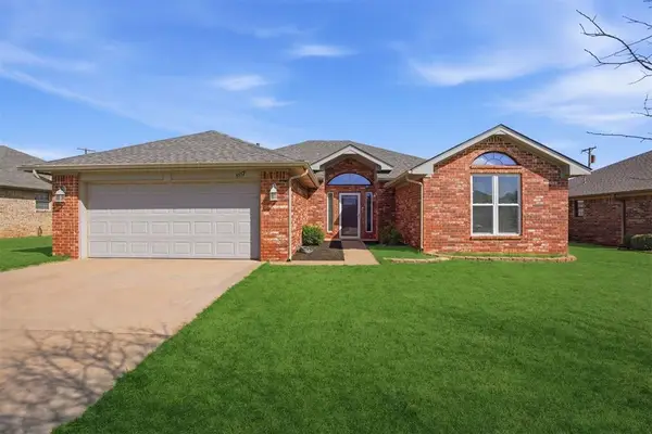 1117 Wendy Lane, Altus, OK 73521