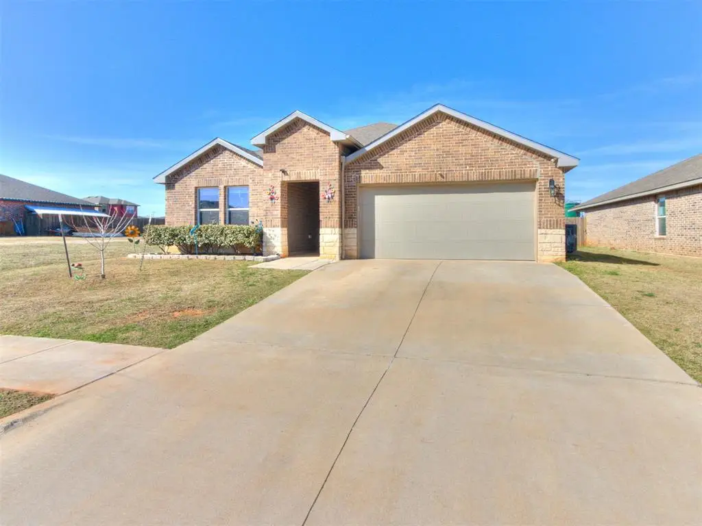 10421 NW 24th Terrace, Yukon, OK 73099 - #1