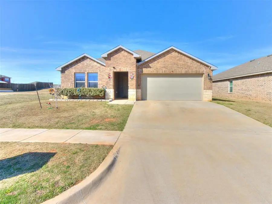 10421 NW 24th Terrace, Yukon, OK 73099 - #2