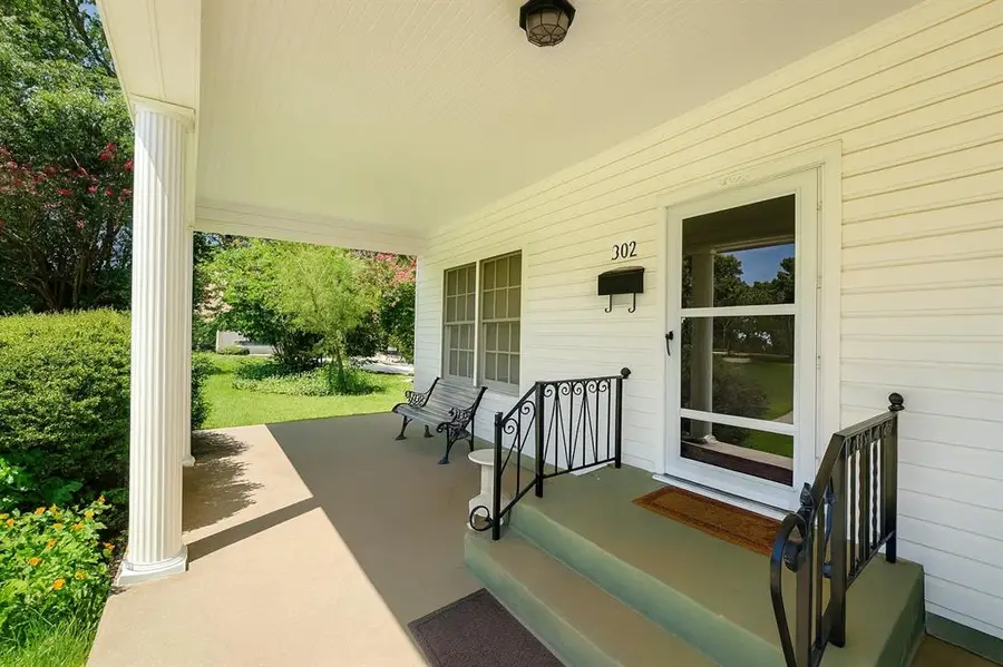 302 E Seminole Street, Wynnewood, OK 73098 - #3