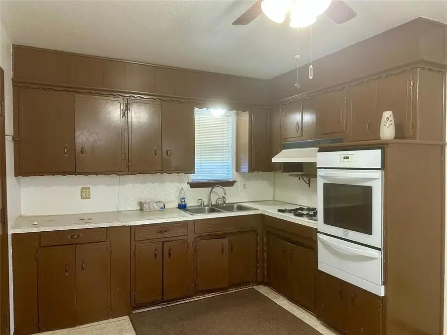 6404 S Byers Avenue, Oklahoma City, OK 73149 - #2