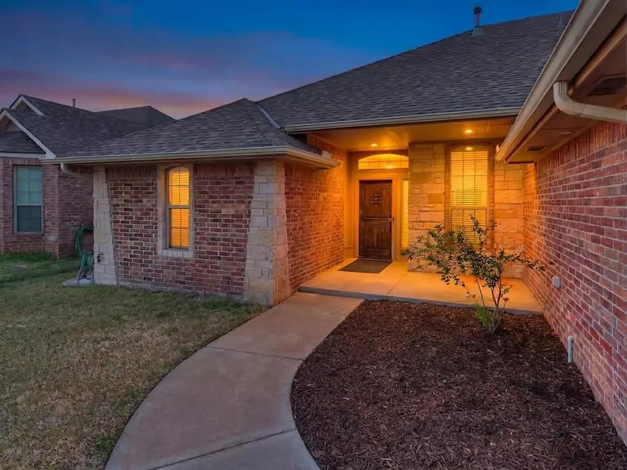 9100 Sue Anthony Lane, Yukon, OK 73099 - #2