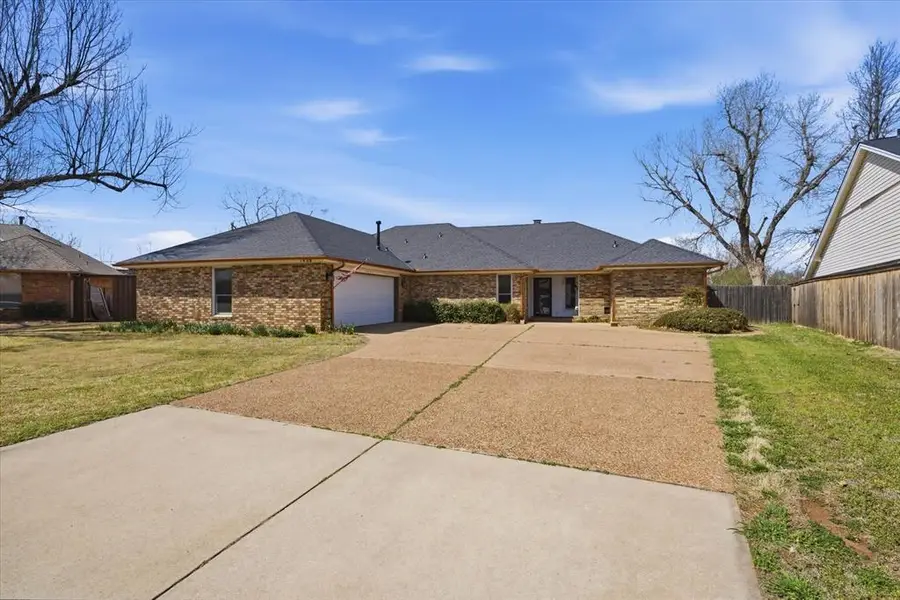 7429 NW 116th Street, Oklahoma City, OK 73162 - #2