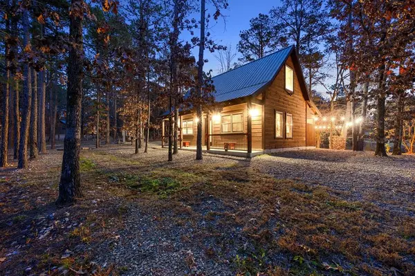 138 Guppy Lane, Broken Bow, OK 74728