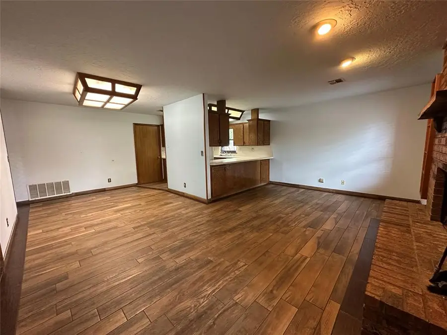 2308 Lynn Lane, Weatherford, OK 73096 - #3